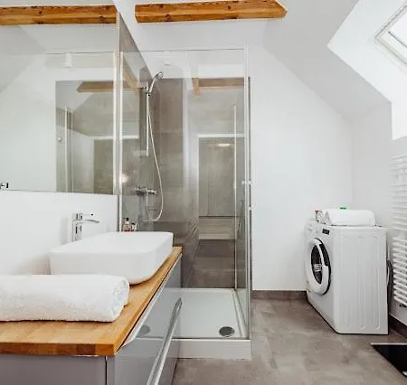 펜션 River House Jacuzzi Sauna