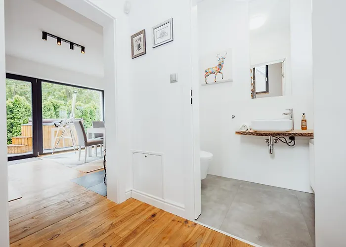 River House Jacuzzi Sauna