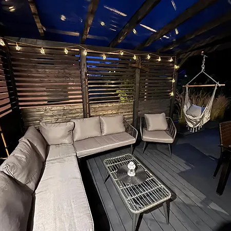 River House Jacuzzi Sauna Nyaraló