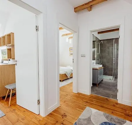 River House Jacuzzi Sauna